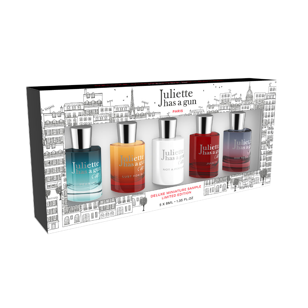 Deluxe miniatures collection – Juliette has a gun